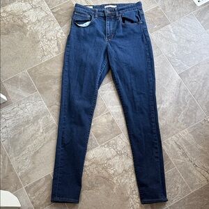 Levi’s original 721 high-rise skinny size 30 Classic Blue Women's Jeans like new